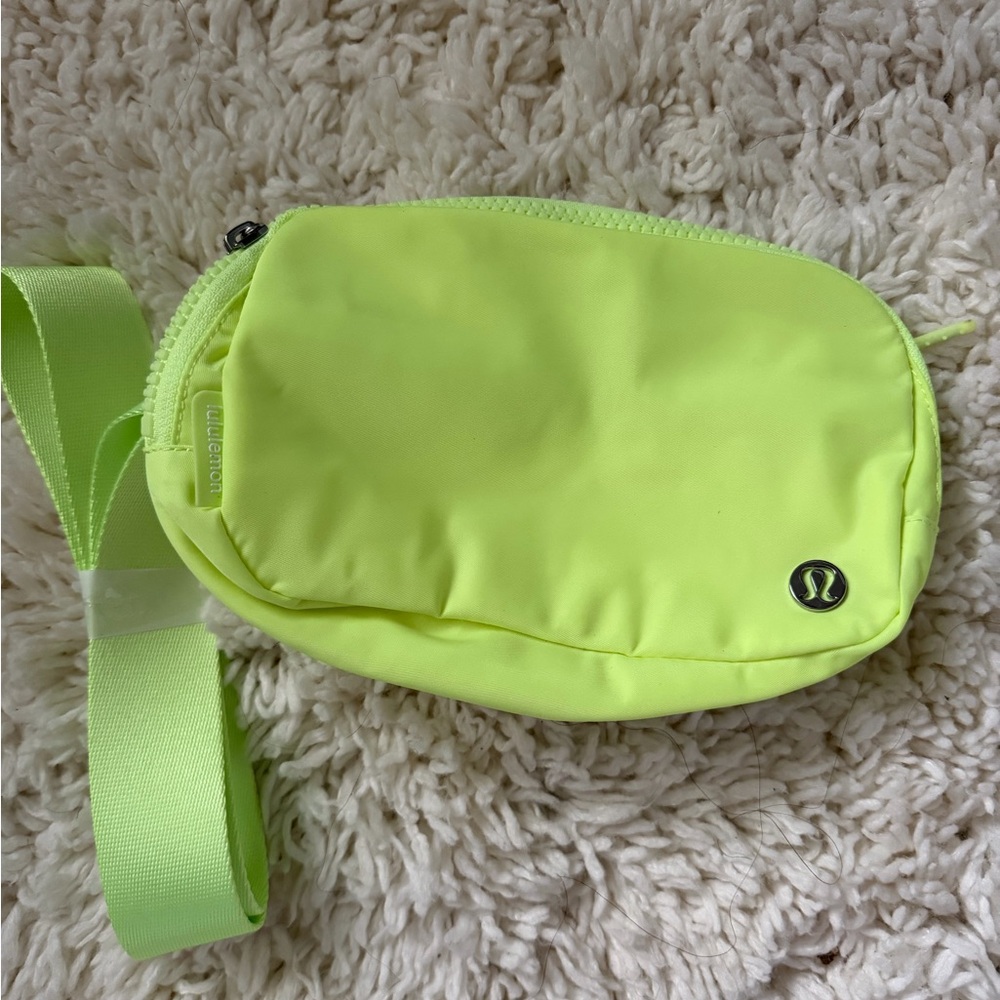 Lululemon Athletica Everywhere Belt Bag  in Faded Zap